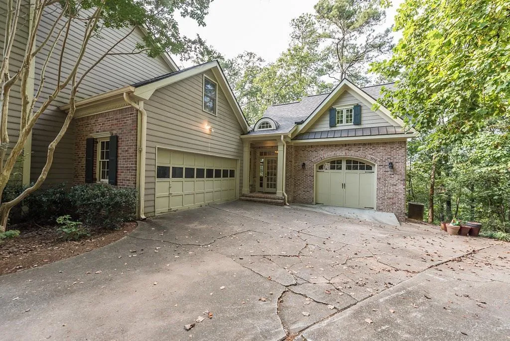370 Kelson Drive, Sandy Springs, Georgia 30327, 5 Bedrooms Bedrooms, ,4 BathroomsBathrooms,Residential,Sold,370 Kelson Drive,5953889