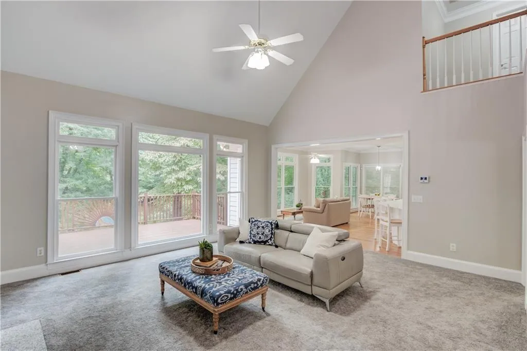 5825 Mitchell Road, Sandy Springs, Georgia 30328, 4 Bedrooms Bedrooms, ,2 BathroomsBathrooms,Residential,Sold,5825 Mitchell Road,6924931