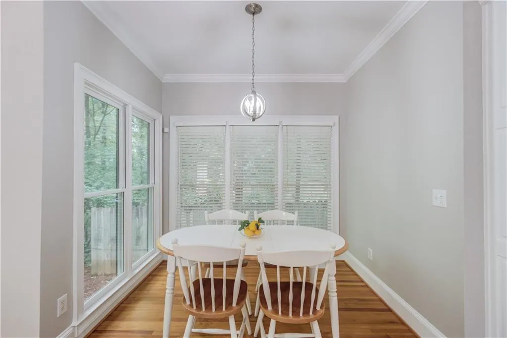 5825 Mitchell Road, Sandy Springs, Georgia 30328, 4 Bedrooms Bedrooms, ,2 BathroomsBathrooms,Residential,Sold,5825 Mitchell Road,6924931