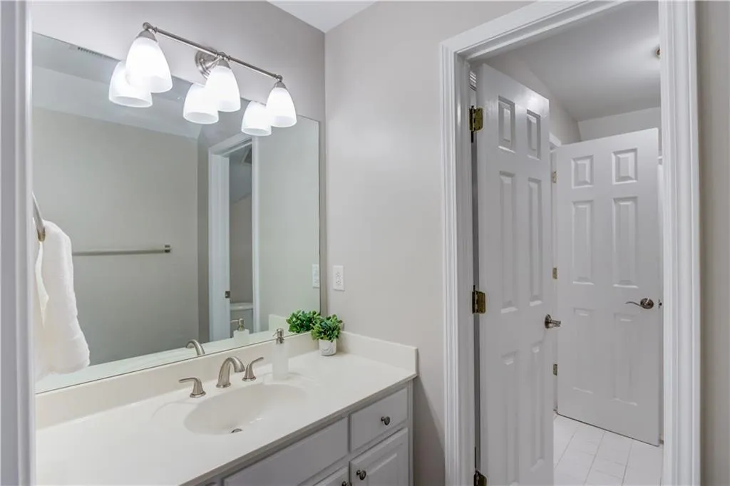 5825 Mitchell Road, Sandy Springs, Georgia 30328, 4 Bedrooms Bedrooms, ,2 BathroomsBathrooms,Residential,Sold,5825 Mitchell Road,6924931
