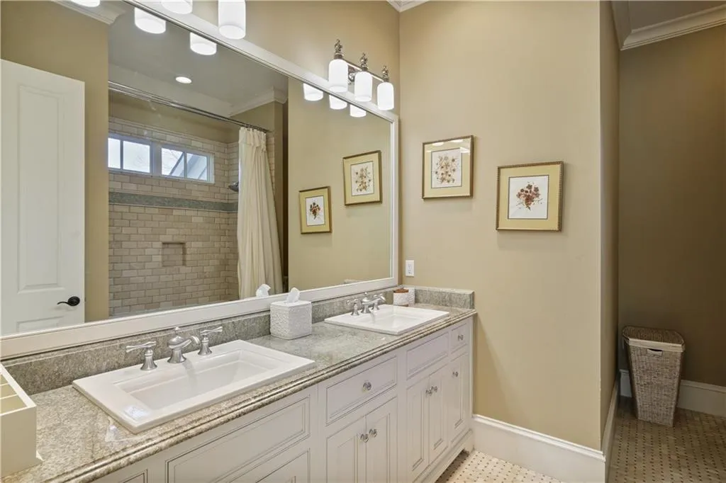 3370 Habersham Road Nw, Atlanta, Georgia 30305, 6 Bedrooms Bedrooms, ,8 BathroomsBathrooms,Residential,For Sale,3370 Habersham Road Nw,7623381