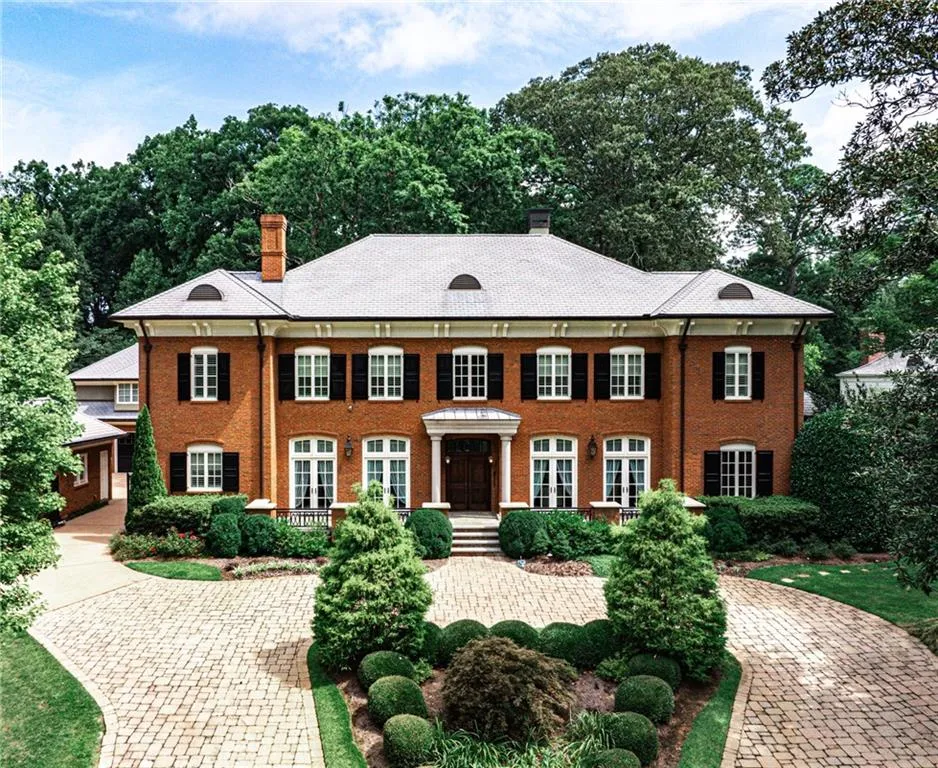 3370 Habersham Road Nw, Atlanta, Georgia 30305, 6 Bedrooms Bedrooms, ,8 BathroomsBathrooms,Residential,For Sale,3370 Habersham Road Nw,7623381