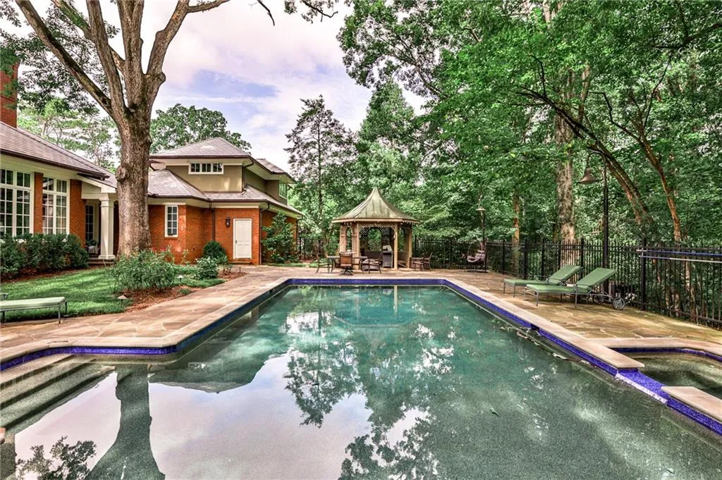 3370 Habersham Road Nw, Atlanta, Georgia 30305, 6 Bedrooms Bedrooms, ,8 BathroomsBathrooms,Residential,For Sale,3370 Habersham Road Nw,7623381