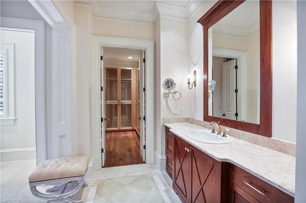 3370 Habersham Road Nw, Atlanta, Georgia 30305, 6 Bedrooms Bedrooms, ,8 BathroomsBathrooms,Residential,For Sale,3370 Habersham Road Nw,7623381