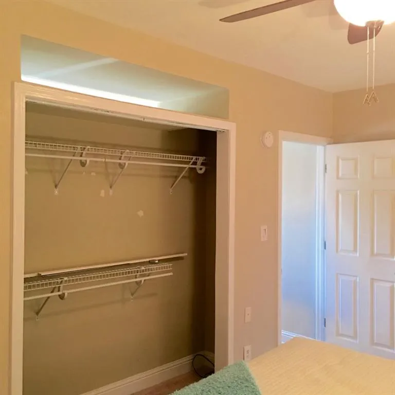6980 Roswell Road Ne Unit E 13, Sandy Springs, Georgia 30328, 1 Bedroom Bedrooms, ,1 BathroomBathrooms,Residential,Sold,6980 Roswell Road Ne Unit E 13,5648660