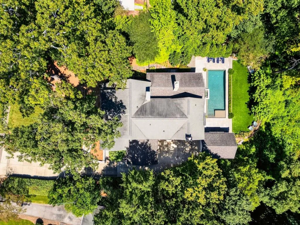 2761 Dover Road Nw, Atlanta, Georgia 30327, 4 Bedrooms Bedrooms, ,4 BathroomsBathrooms,Residential,For Sale,2761 Dover Road Nw,7639763