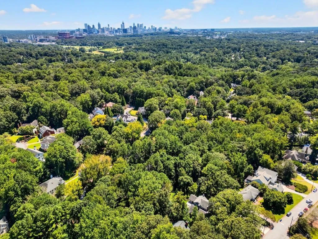 2761 Dover Road Nw, Atlanta, Georgia 30327, 4 Bedrooms Bedrooms, ,4 BathroomsBathrooms,Residential,For Sale,2761 Dover Road Nw,7639763