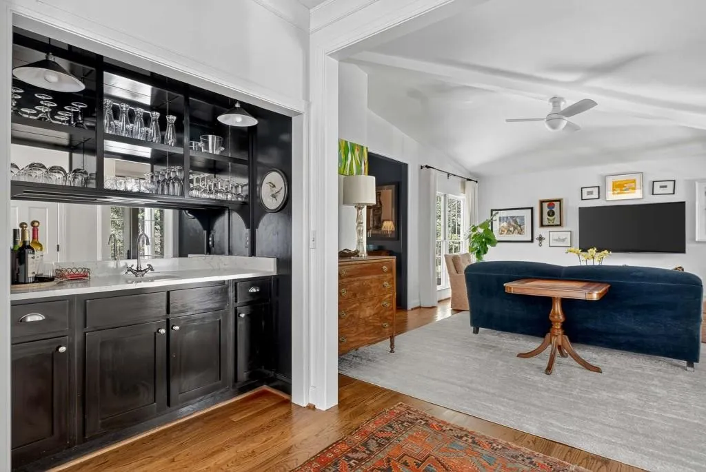 2761 Dover Road Nw, Atlanta, Georgia 30327, 4 Bedrooms Bedrooms, ,4 BathroomsBathrooms,Residential,For Sale,2761 Dover Road Nw,7639763