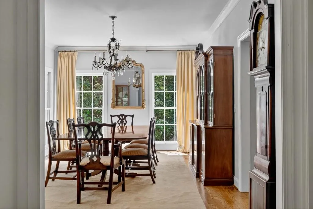 2761 Dover Road Nw, Atlanta, Georgia 30327, 4 Bedrooms Bedrooms, ,4 BathroomsBathrooms,Residential,For Sale,2761 Dover Road Nw,7639763