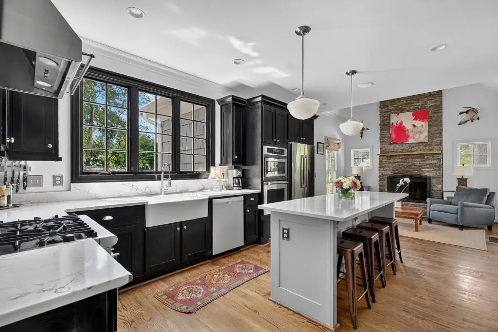 2761 Dover Road Nw, Atlanta, Georgia 30327, 4 Bedrooms Bedrooms, ,4 BathroomsBathrooms,Residential,For Sale,2761 Dover Road Nw,7639763