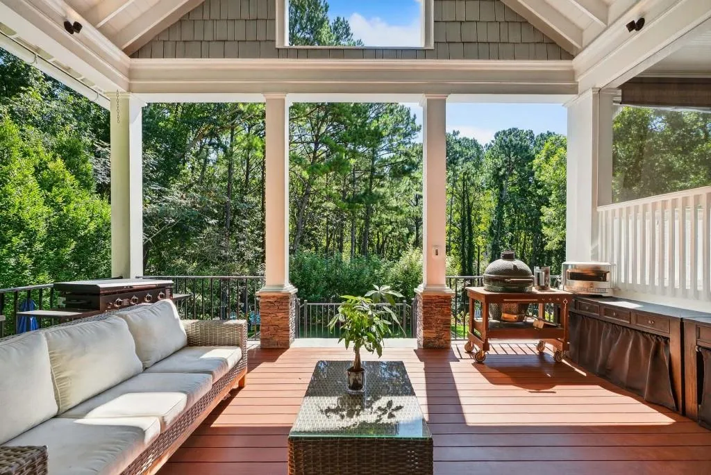 2761 Dover Road Nw, Atlanta, Georgia 30327, 4 Bedrooms Bedrooms, ,4 BathroomsBathrooms,Residential,For Sale,2761 Dover Road Nw,7639763