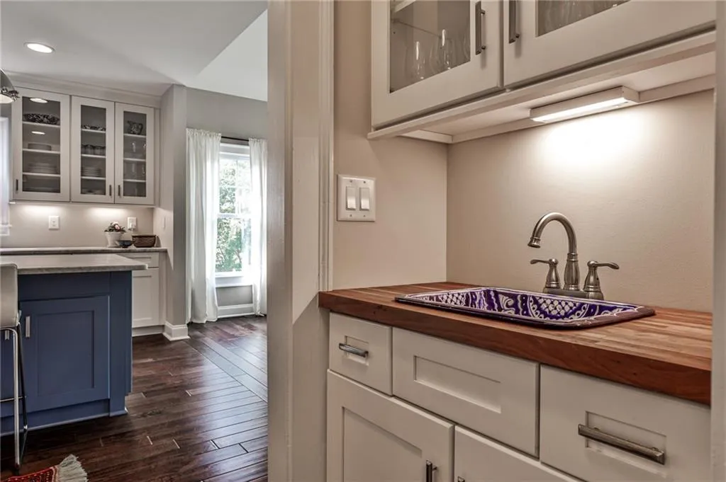 2226 Virginia Place Ne, Atlanta, Georgia 30305, 4 Bedrooms Bedrooms, ,4 BathroomsBathrooms,Residential,For Sale,2226 Virginia Place Ne,7646605
