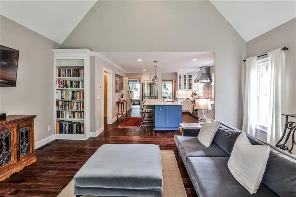 2226 Virginia Place Ne, Atlanta, Georgia 30305, 4 Bedrooms Bedrooms, ,4 BathroomsBathrooms,Residential,For Sale,2226 Virginia Place Ne,7646605