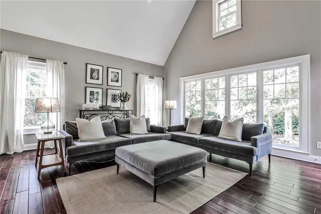 2226 Virginia Place Ne, Atlanta, Georgia 30305, 4 Bedrooms Bedrooms, ,4 BathroomsBathrooms,Residential,For Sale,2226 Virginia Place Ne,7646605
