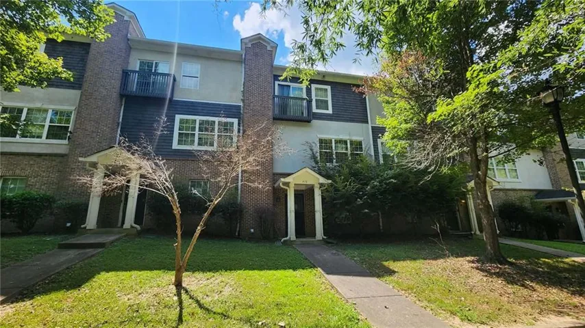 1476 Talia Wood Circle Nw, Atlanta, Georgia 30314