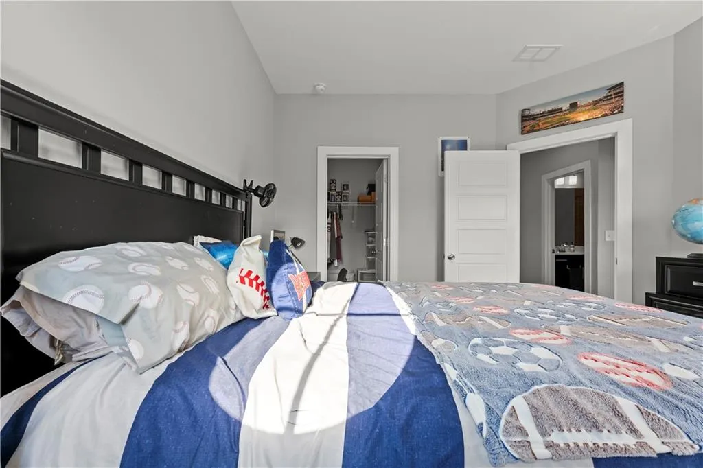 2091 Garrison Way Nw, Atlanta, Georgia 30318, 3 Bedrooms Bedrooms, ,3 BathroomsBathrooms,Residential,For Sale,2091 Garrison Way Nw,7645355