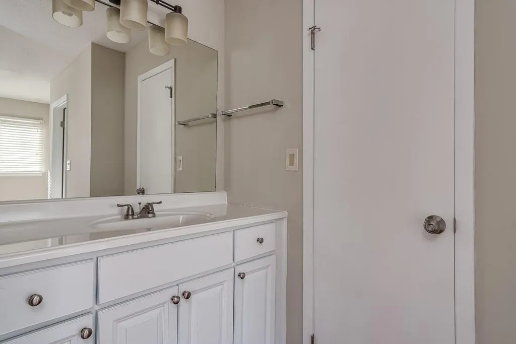 7310 Cardigan Circle, Sandy Springs, Georgia 30328, 3 Bedrooms Bedrooms, ,2 BathroomsBathrooms,Residential,Sold,7310 Cardigan Circle,6682065