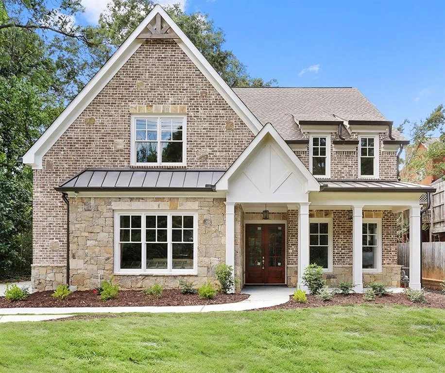 359 W Wieuca Road Ne, Atlanta, Georgia 30342, 5 Bedrooms Bedrooms, ,5 BathroomsBathrooms,Residential,Sold,359 W Wieuca Road Ne,5727370