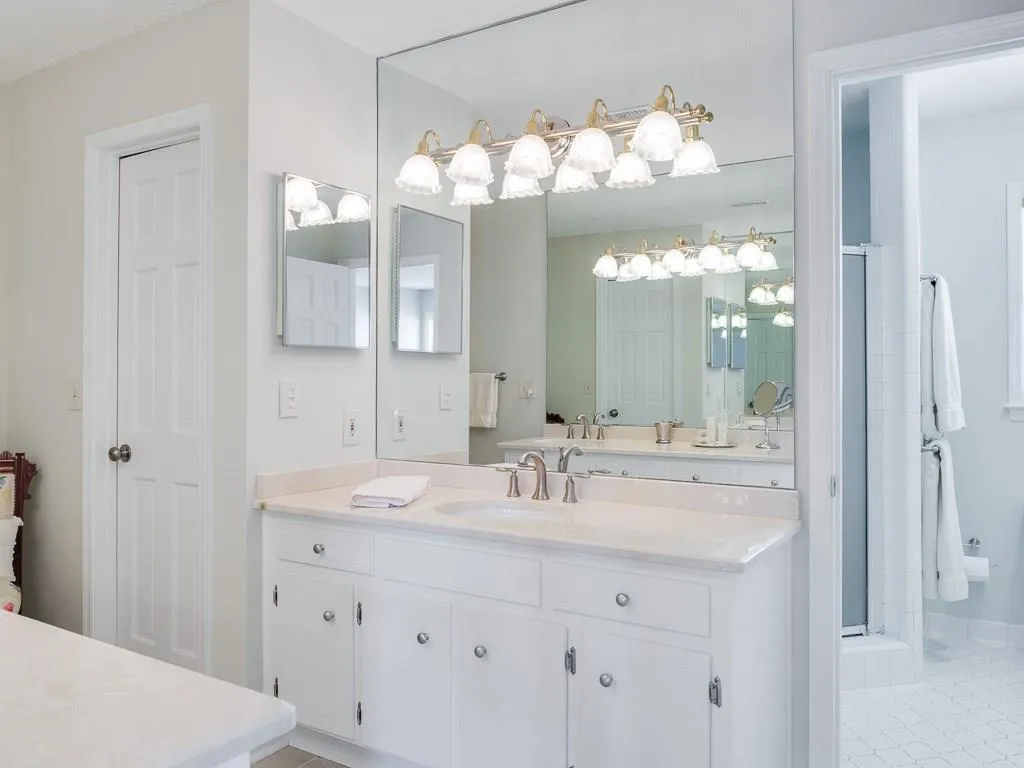 6840 Lisa Lane, Atlanta, Georgia 30338, 4 Bedrooms Bedrooms, ,3 BathroomsBathrooms,Residential,Sold,6840 Lisa Lane,5669205