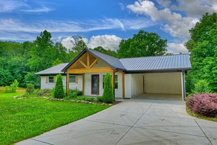 975 Goss Road, Epworth, Georgia 30541