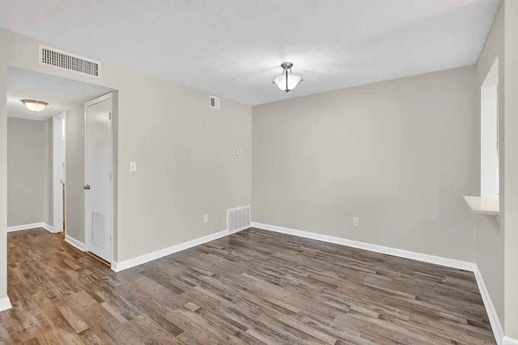 903 Woodcliff Drive, Atlanta, Georgia 30350, 2 Bedrooms Bedrooms, ,2 BathroomsBathrooms,Residential,For Sale,903 Woodcliff Drive,7725464