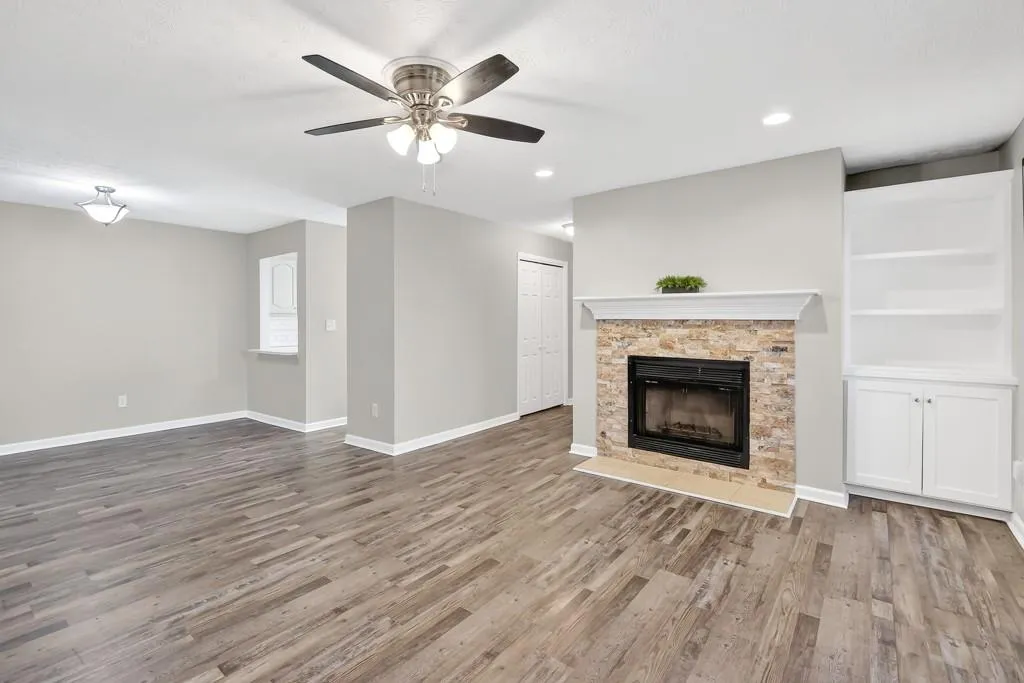 903 Woodcliff Drive, Atlanta, Georgia 30350, 2 Bedrooms Bedrooms, ,2 BathroomsBathrooms,Residential,For Sale,903 Woodcliff Drive,7725464