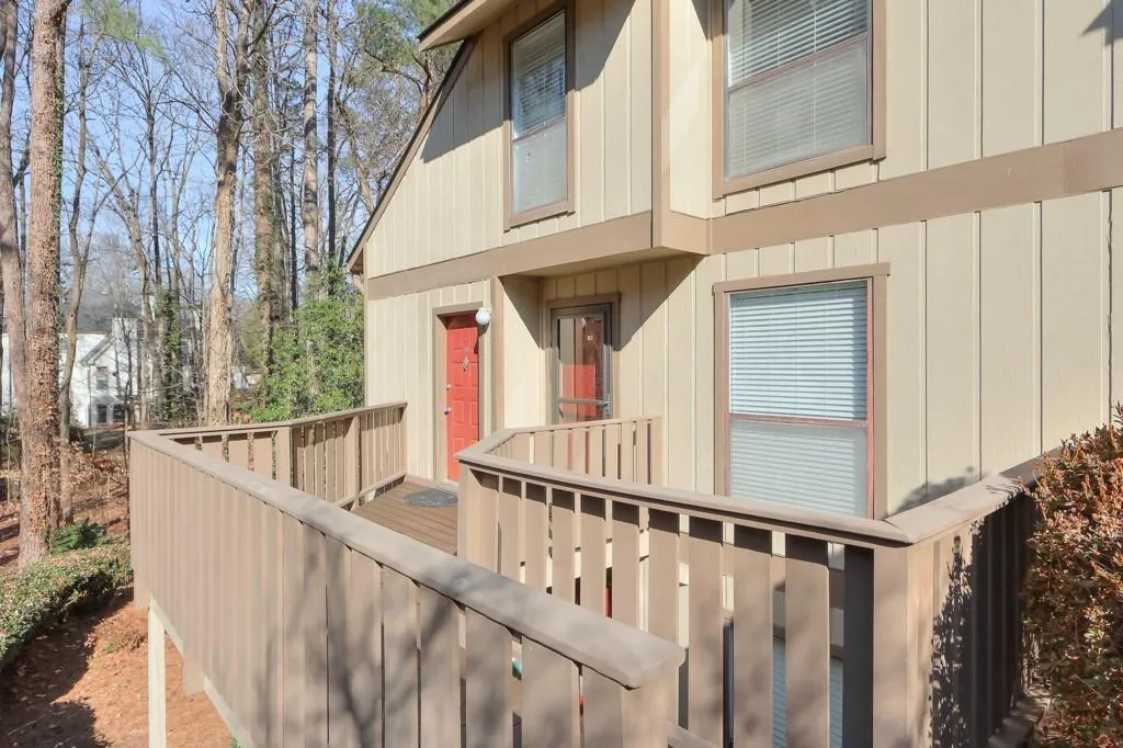 903 Woodcliff Drive, Atlanta, Georgia 30350, 2 Bedrooms Bedrooms, ,2 BathroomsBathrooms,Residential,For Sale,903 Woodcliff Drive,7725464