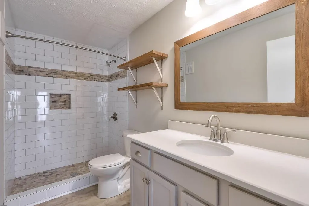 903 Woodcliff Drive, Atlanta, Georgia 30350, 2 Bedrooms Bedrooms, ,2 BathroomsBathrooms,Residential,For Sale,903 Woodcliff Drive,7725464