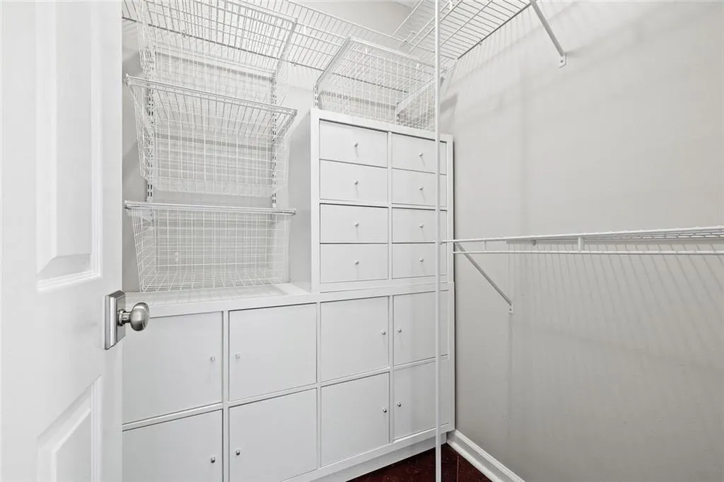 1 Biscayne Drive Nw Unit 803, Atlanta, Georgia 30309, 2 Bedrooms Bedrooms, ,2 BathroomsBathrooms,Residential,For Sale,1 Biscayne Drive Nw Unit 803,7613615