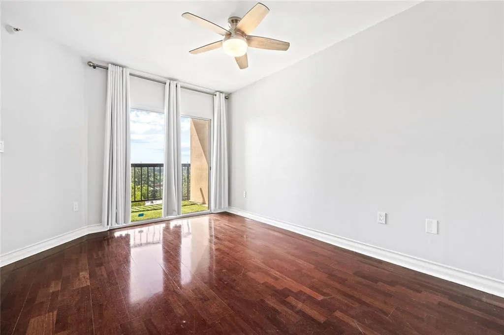 1 Biscayne Drive Nw Unit 803, Atlanta, Georgia 30309, 2 Bedrooms Bedrooms, ,2 BathroomsBathrooms,Residential,For Sale,1 Biscayne Drive Nw Unit 803,7613615