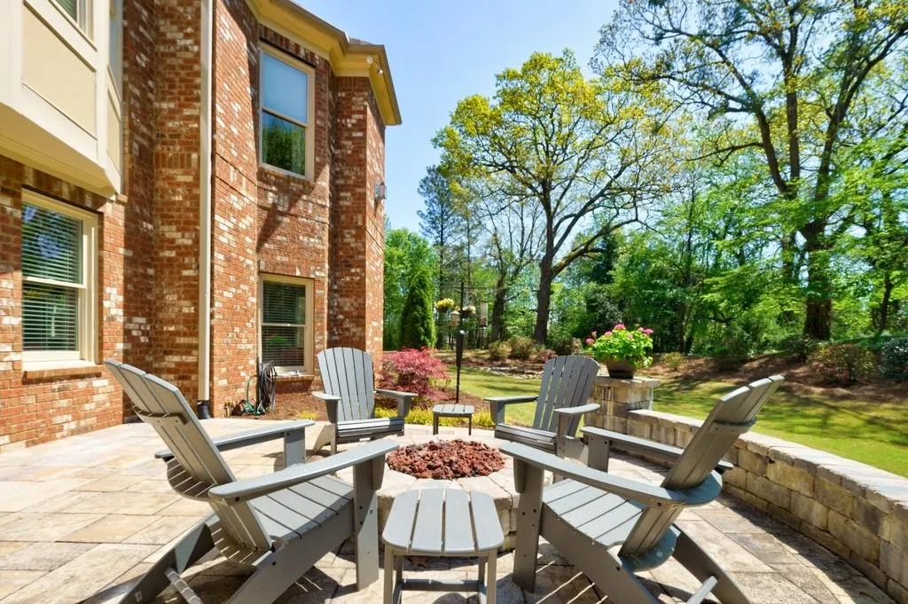 3905 Dahlwiny Court, Sandy Springs, Georgia 30350, 6 Bedrooms Bedrooms, ,6 BathroomsBathrooms,Residential,Sold,3905 Dahlwiny Court,7195534 3905 Dahlwiny Court, Sandy Springs, Georgia 30350, 6 Bedrooms Bedrooms, ,6 BathroomsBathrooms,Residential,Sold,3905 Dahlwiny Court,7195534