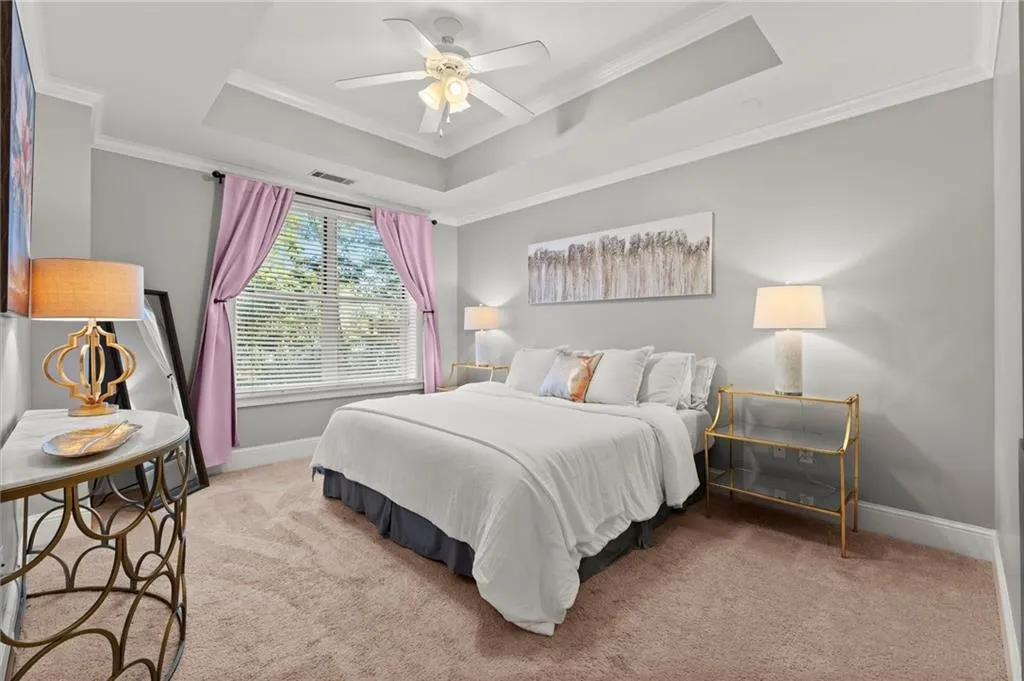 2277 Peachtree Road Ne Unit 302, Atlanta, Georgia 30309, 2 Bedrooms Bedrooms, ,2 BathroomsBathrooms,Residential,For Sale,2277 Peachtree Road Ne Unit 302,7589761