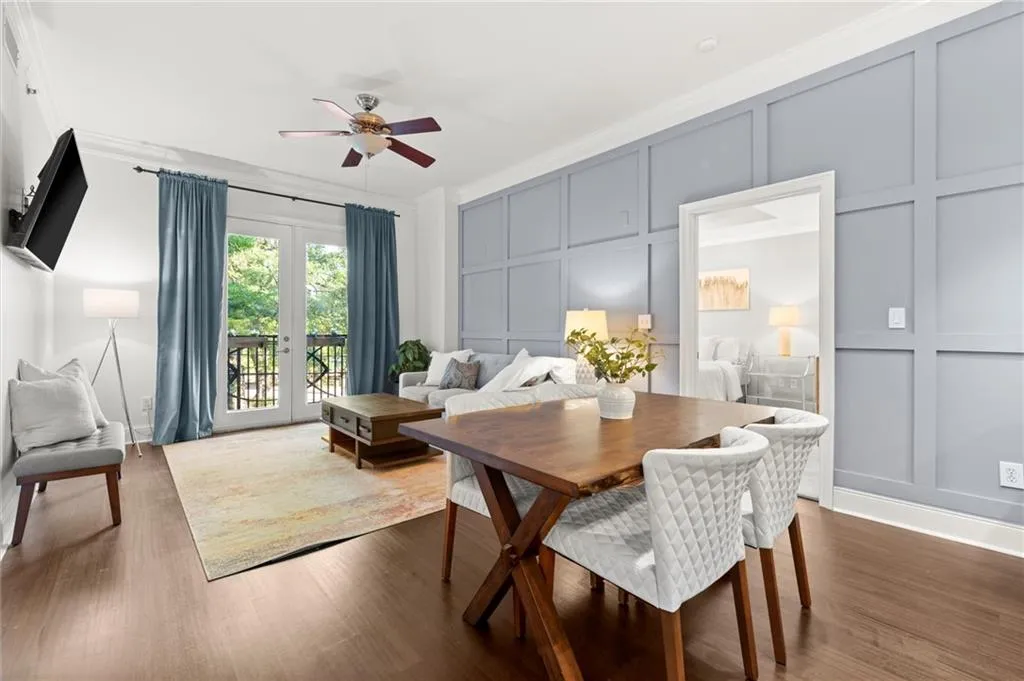 2277 Peachtree Road Ne Unit 302, Atlanta, Georgia 30309, 2 Bedrooms Bedrooms, ,2 BathroomsBathrooms,Residential,For Sale,2277 Peachtree Road Ne Unit 302,7589761