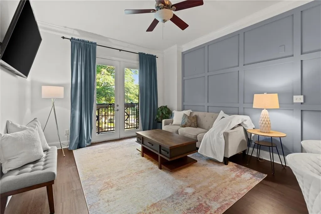 2277 Peachtree Road Ne Unit 302, Atlanta, Georgia 30309, 2 Bedrooms Bedrooms, ,2 BathroomsBathrooms,Residential,For Sale,2277 Peachtree Road Ne Unit 302,7589761