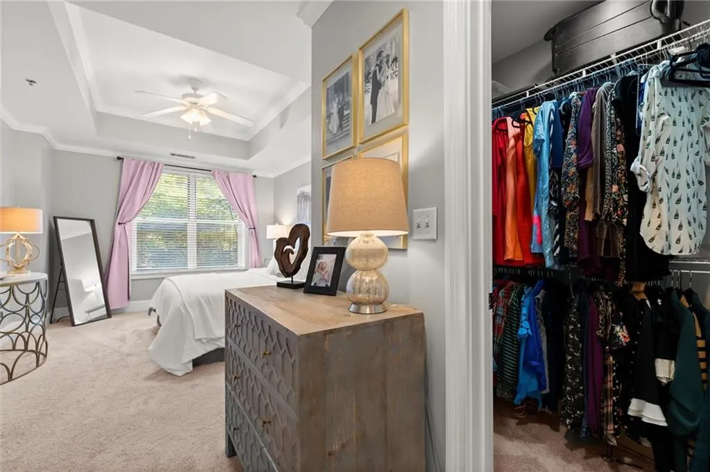 2277 Peachtree Road Ne Unit 302, Atlanta, Georgia 30309, 2 Bedrooms Bedrooms, ,2 BathroomsBathrooms,Residential,For Sale,2277 Peachtree Road Ne Unit 302,7589761