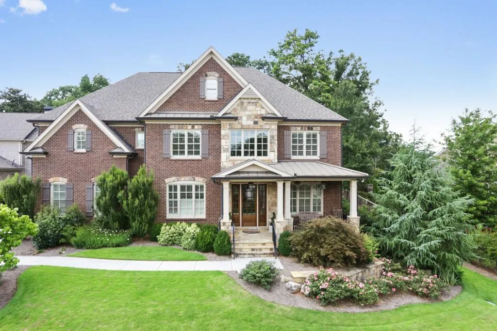 5370 High Point Manor, Atlanta, Georgia 30342, 6 Bedrooms Bedrooms, ,7 BathroomsBathrooms,Residential,Sold,5370 High Point Manor,6069784