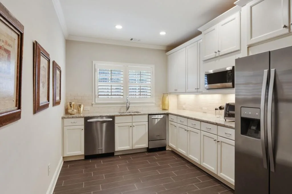 5370 High Point Manor, Atlanta, Georgia 30342, 6 Bedrooms Bedrooms, ,7 BathroomsBathrooms,Residential,Sold,5370 High Point Manor,6069784