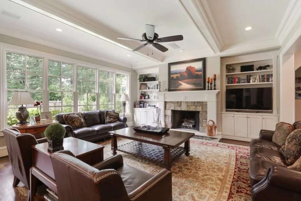 5370 High Point Manor, Atlanta, Georgia 30342, 6 Bedrooms Bedrooms, ,7 BathroomsBathrooms,Residential,Sold,5370 High Point Manor,6069784