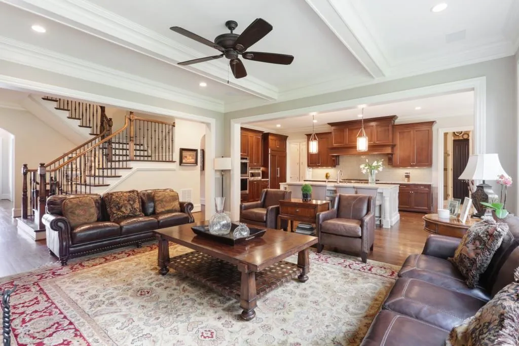5370 High Point Manor, Atlanta, Georgia 30342, 6 Bedrooms Bedrooms, ,7 BathroomsBathrooms,Residential,Sold,5370 High Point Manor,6069784