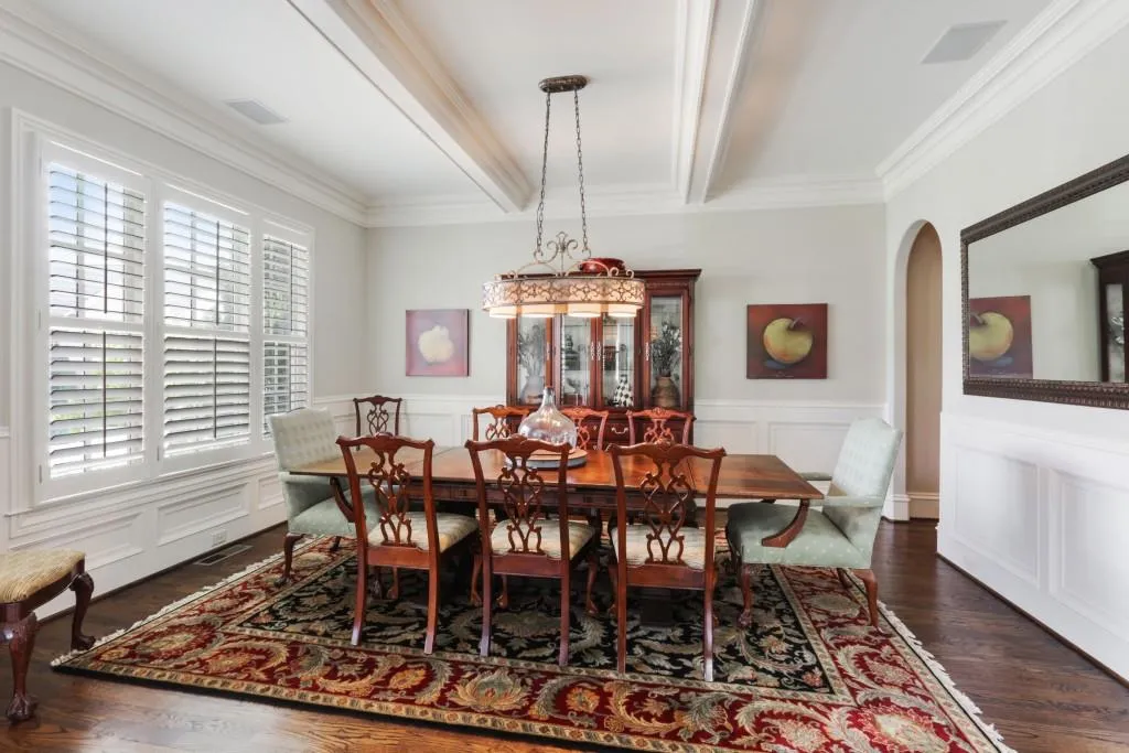 5370 High Point Manor, Atlanta, Georgia 30342, 6 Bedrooms Bedrooms, ,7 BathroomsBathrooms,Residential,Sold,5370 High Point Manor,6069784