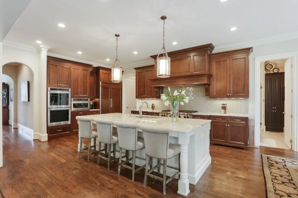 5370 High Point Manor, Atlanta, Georgia 30342, 6 Bedrooms Bedrooms, ,7 BathroomsBathrooms,Residential,Sold,5370 High Point Manor,6069784