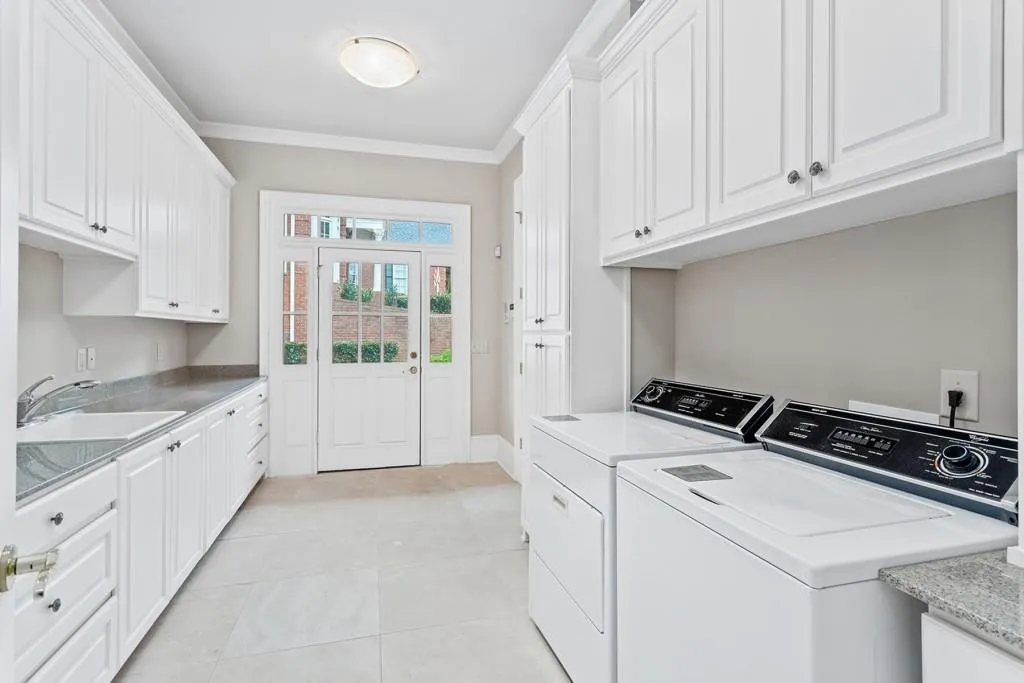 120 Mattison Cove, Sandy Springs, Georgia 30319, 4 Bedrooms Bedrooms, ,4 BathroomsBathrooms,Residential,Sold,120 Mattison Cove,7031761