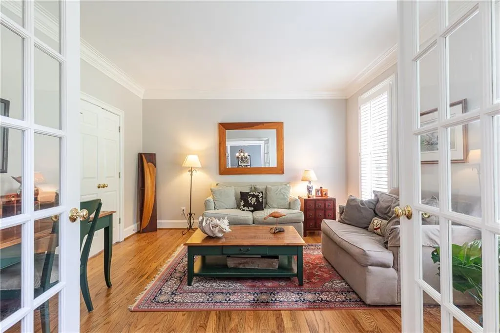 5760 Long Grove Drive, Atlanta, Georgia 30328, 5 Bedrooms Bedrooms, ,4 BathroomsBathrooms,Residential,Sold,5760 Long Grove Drive,6744416