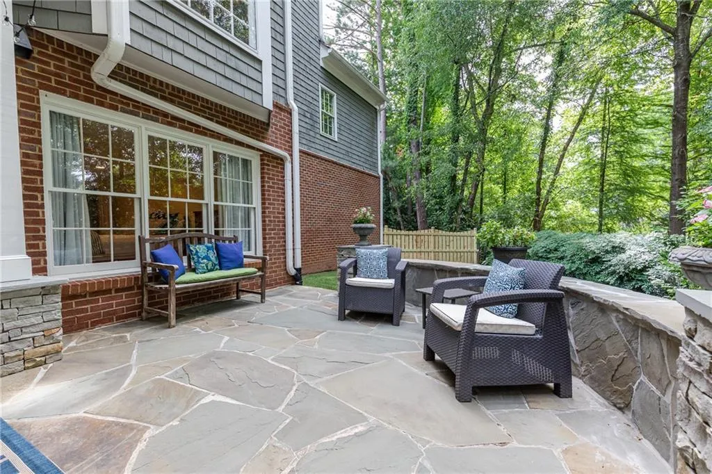 5760 Long Grove Drive, Atlanta, Georgia 30328, 5 Bedrooms Bedrooms, ,4 BathroomsBathrooms,Residential,Sold,5760 Long Grove Drive,6744416