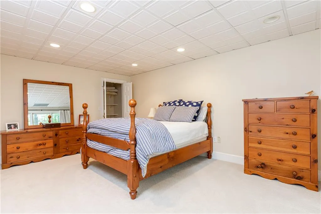 5760 Long Grove Drive, Atlanta, Georgia 30328, 5 Bedrooms Bedrooms, ,4 BathroomsBathrooms,Residential,Sold,5760 Long Grove Drive,6744416