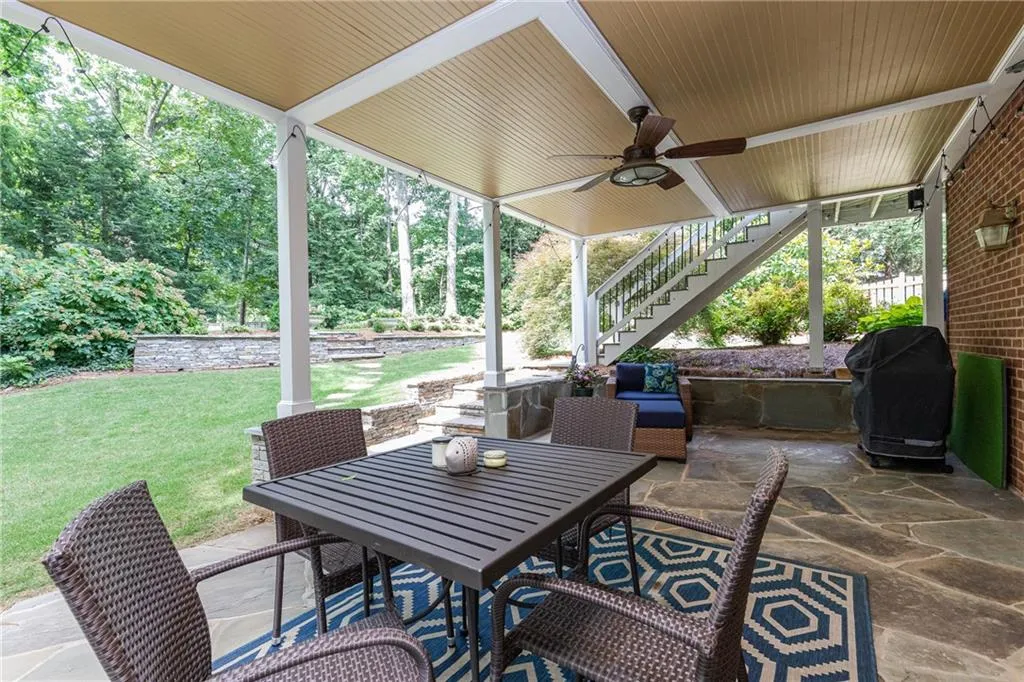 5760 Long Grove Drive, Atlanta, Georgia 30328, 5 Bedrooms Bedrooms, ,4 BathroomsBathrooms,Residential,Sold,5760 Long Grove Drive,6744416