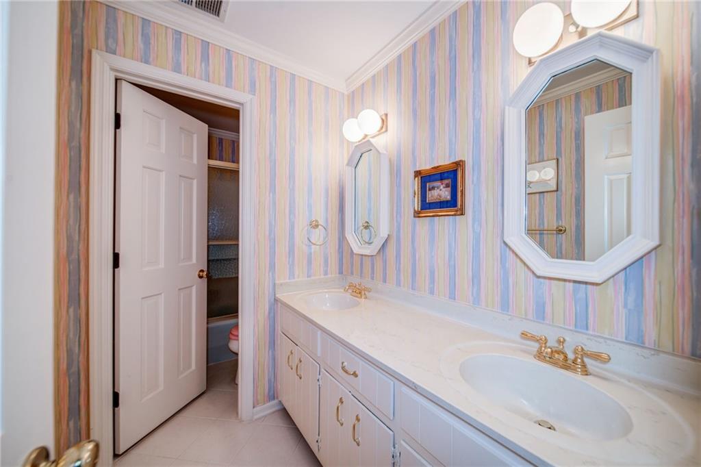 6050 BLACKWATER Trail, Atlanta, Georgia 30328, 4 Bedrooms Bedrooms, ,2 BathroomsBathrooms,Residential,Sold,6050 BLACKWATER Trail,7290552