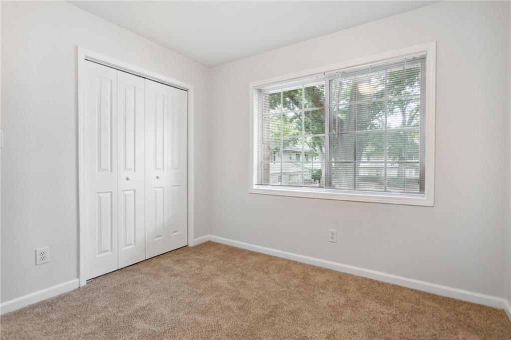 6940 Roswell Road Unit 10D, Atlanta, Georgia 30328, 2 Bedrooms Bedrooms, ,1 BathroomBathrooms,Residential,Sold,6940 Roswell Road Unit 10D,7263134