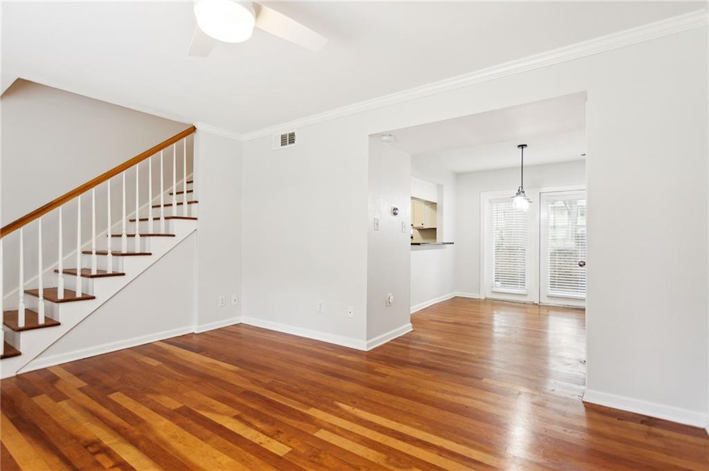 6940 Roswell Road Unit 10D, Atlanta, Georgia 30328, 2 Bedrooms Bedrooms, ,1 BathroomBathrooms,Residential,Sold,6940 Roswell Road Unit 10D,7263134