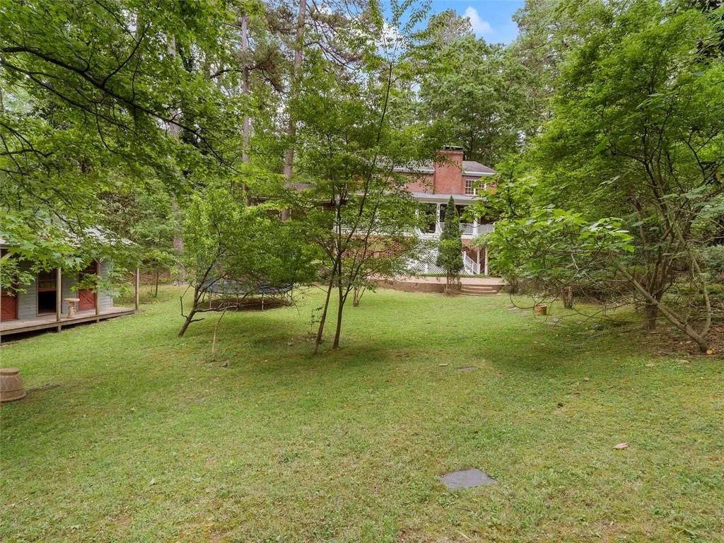 5230 Northside Drive Nw, Atlanta, Georgia 30327, 5 Bedrooms Bedrooms, ,3 BathroomsBathrooms,Residential,Sold,5230 Northside Drive Nw,7380303